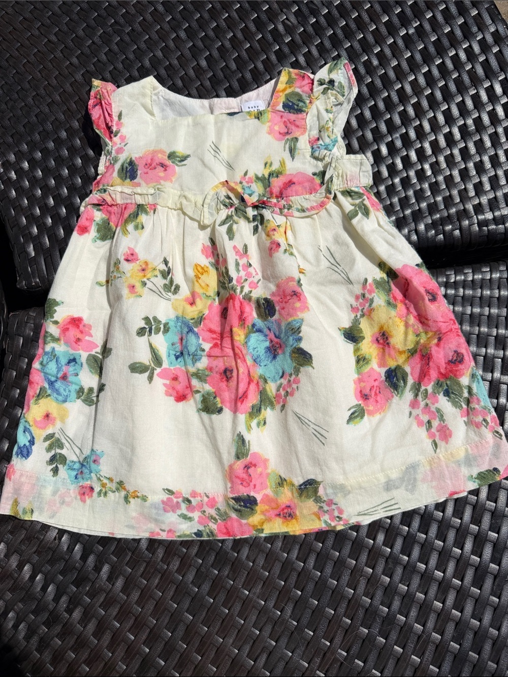 NWOT GAP Dress